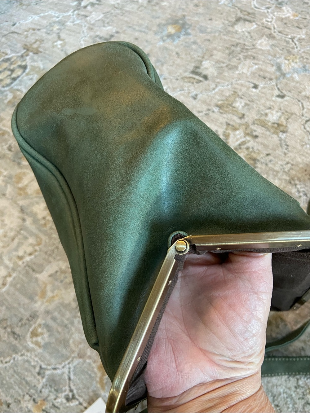 Olive Green Kiss-lock Bag with Decorative Trim and Removable Crossbody Strap - Picture 9 of 11